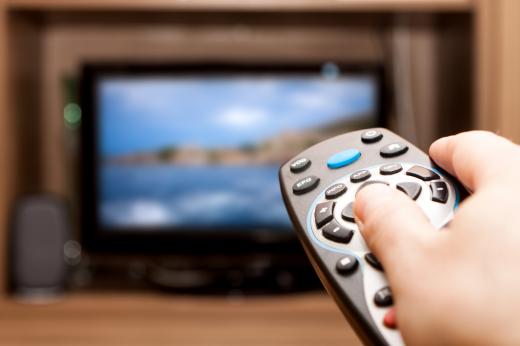 “하루 TV 3시간 이상 보면 조기사망확률 2배↑”