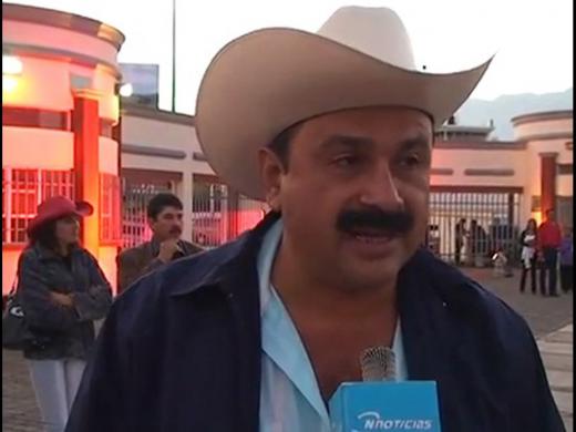 “돈 좀 해먹었다” 홍보 ‘부패한 前시장’ 재선 성공