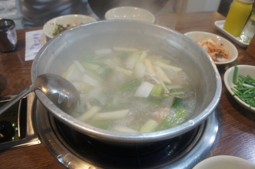 시원한 국물 생각날 땐, 신천보양맛집진원조닭한마리잠실신천점