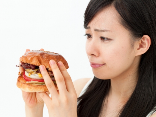 왜 女는 男보다 다이어트 포기가 빠를까?