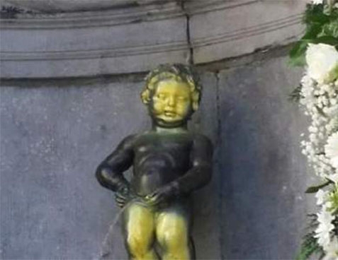 벨기에 ‘오줌싸개 동상’ 노란색 페인트 테러