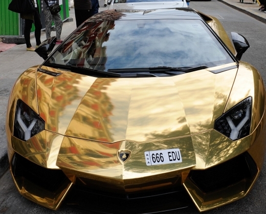 무려 68억…세계서 가장 비싼 ‘황금 람보르기니’
