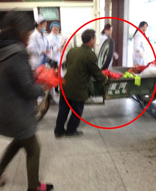 병원 로비 ‘인력거’ 위에서 아기 출산한 산모