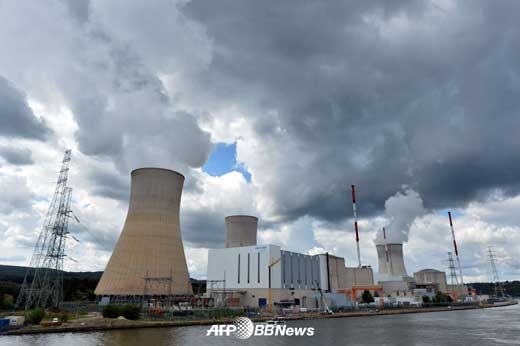 벨기에 동부 원전서 화재 발생해…원자로 가동 정지