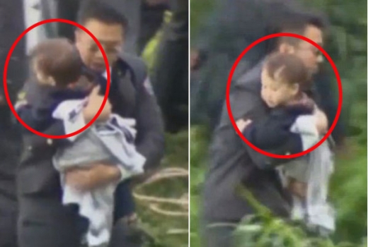 [포토]대만 여객기 추락…구출되는 아기 포착