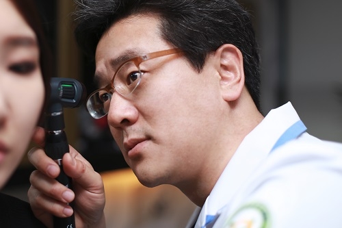 갑작스레 나타나는 급성 어지럼증, 왜 생기는 걸까?