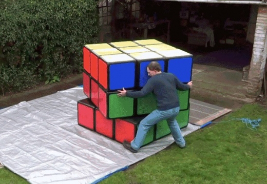 무게 100kg ‘세계서 가장 큰 큐브’ 등장…어떻게 맞추지?