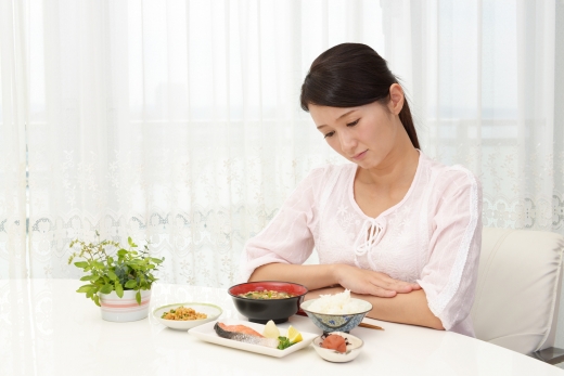 ‘혼밥족’이지만 혼자가 아닌 것처럼 먹는 법