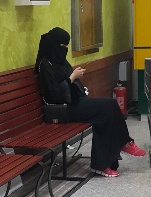중동 부부들의 사랑과 전쟁, 그리고 스마트폰