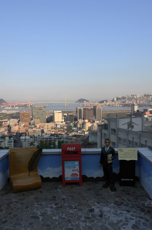 [윤기자의 콕 찍어주는 그곳] 곡진한 이야기가 된 피난살이…부산 초량 이바구길