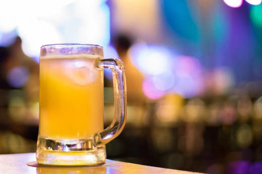 “같은 맥주도 듣는 음악에 따라 맛 달라진다” (연구)