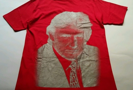 “이러려고 레어템 됐나” 2700만원에 팔린 트럼프 티셔츠