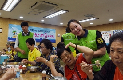 한국야쿠르트, ‘홀몸노인 돌봄활동’으로 복지 사각지대 돌봐