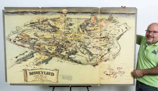월트 디즈니가 그린 ‘디즈니랜드 지도’ 경매 나온다