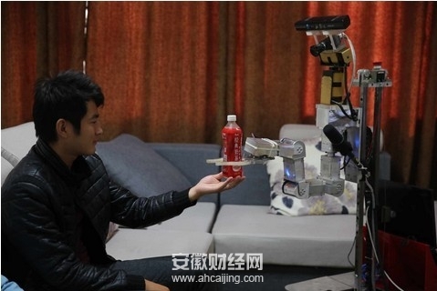 중국 로봇, 뛰어난 ‘손재주’로 로보컵 대회 우승