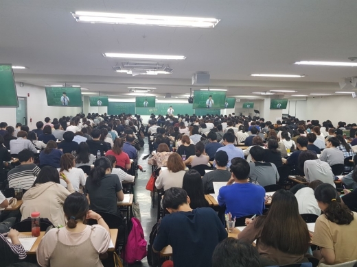 [윤기자의 콕 찍어주는 그곳] 슬픈 청춘의 나루터…노량진