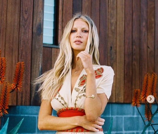 “슈퍼푸드 먹었더니 가슴 커지는 부작용” 호주 모델 경고