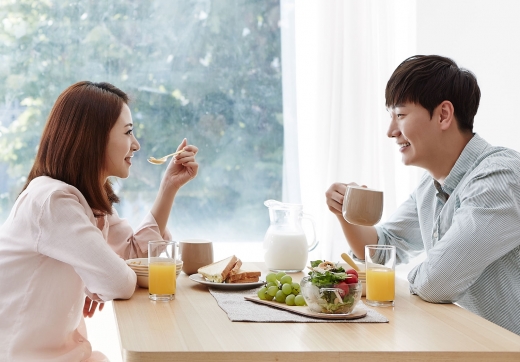“아침식사 거르면 살찌는 이유, 생체시계 이상 때문”(연구)