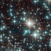 [우주를 보다] 보석같은 별 속에 숨은 은하…130억년 된 왜소은하 발견