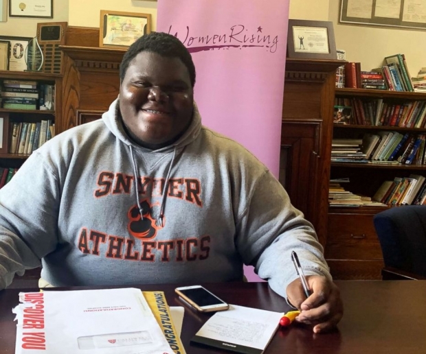 [월드피플+] 집 없어 노숙하던 청소년, 美 17개 대학 입학허가 받다