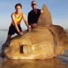 호주 해안가서 죽은 ‘개복치’ 발견…사인은 플라스틱 쓰레기?