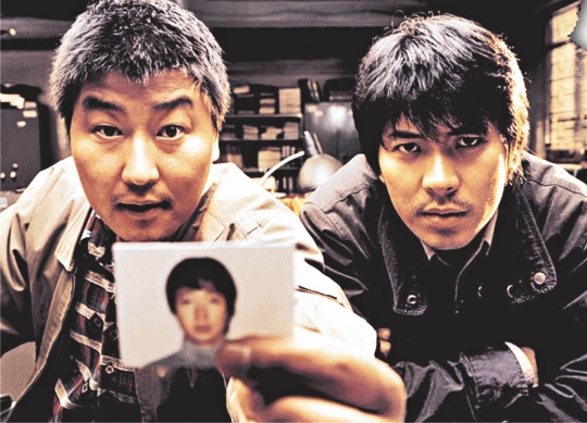 CNN “봉준호 ‘살인의 추억’ 속 화성연쇄살인 용의자 잡혔다”