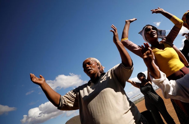 역대 최악 가뭄 시달리는 남아프리카…극심한 물 부족에 기우제도