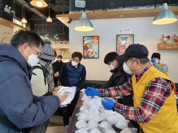 [여기는 중국] 한인사회 협동 분위기…사비 털어 일면부지 교민에 마스크 배송도