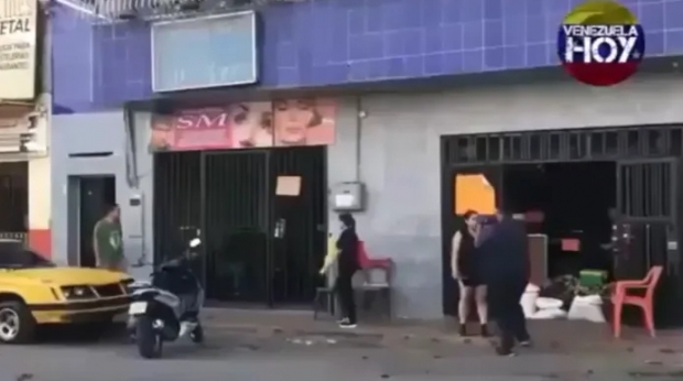 [여기는 남미] 매춘업소가 채소 판매…베네수엘라 경제난이 빚은 진풍경