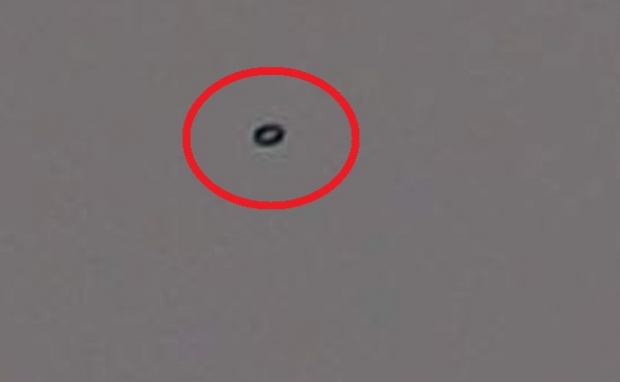 [여기는 호주] UFO? 드론?…호주 상공에 포착된 ‘검은 고리’ 비행물체