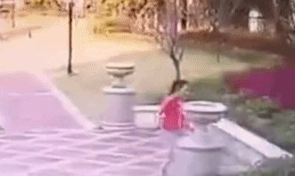 공공기물 훼손 후 적반하장… ‘돈 내놔라’ 고소한 中여성
