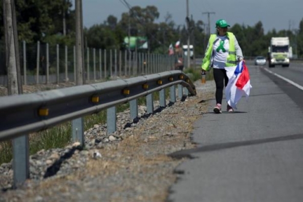 “대물림 성폭행 피해, 이젠 끊어야죠” 대통령 만나려 걷는 칠레 여성