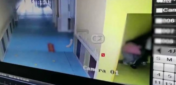 [여기는 중국] 유치원 교사의 은밀한 폭행…CCTV 사각지대 노렸다