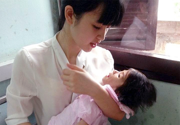 [월드피플+] 장애아 입양한 미모의 20대 미혼여성, 5년 후 지금은