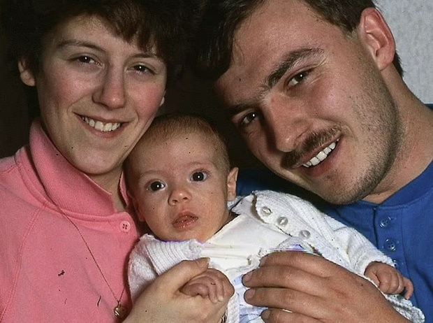 英 여객선 참사서 아빠가 목숨 걸고 구한 딸, 허망한 생 마감