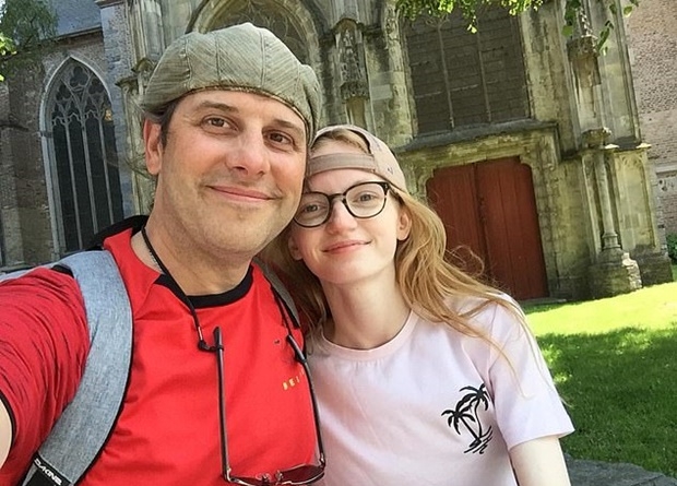 47살 미국 남자, 19살 벨기에 여자…코로나 비대면이 이어준 사랑