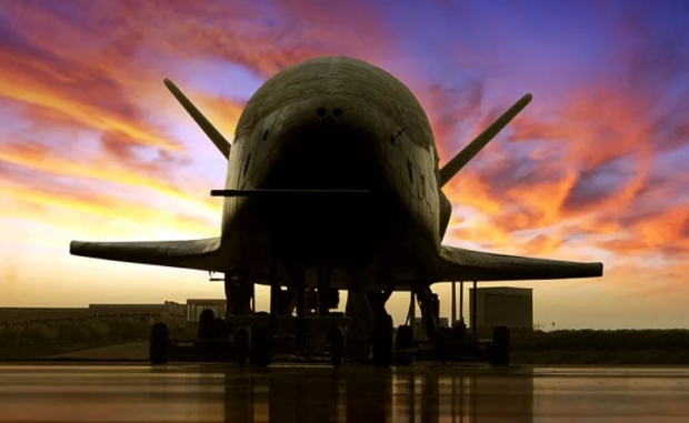 [핵잼 사이언스] 美 비밀 우주선 ‘X-37B’ 발사 500일 째…극비 임무 뭘까?