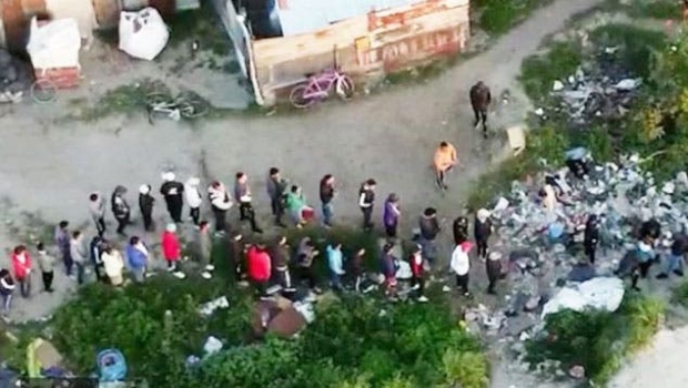 [여기는 남미] 길게 늘어선 줄…알고 보니 ‘마약 쇼핑’ 고객들