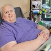 “하루 초코바 40개”… ‘세계서 가장 뚱뚱한 남자’ 근황 공개