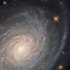 [우주를 보다] 아름다운 나선팔…초신성 품은 은하 NGC 976 포착