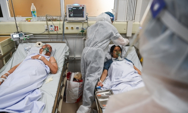 [여기는 베트남] “이제 1일 확진자 수 의미 없다”...위중증 통제로 대응