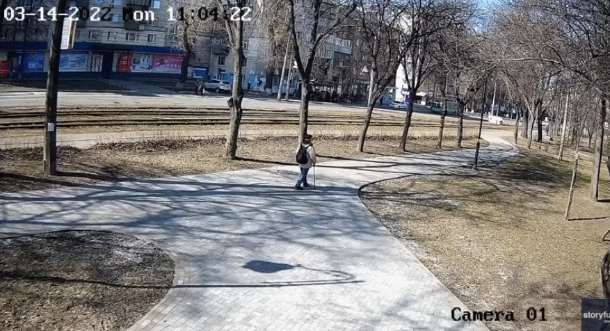 우크라이나 버스·택시 강타한 러시아 미사일 CCTV 포착 (영상)