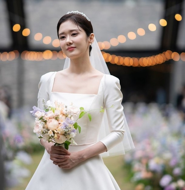 ‘유부녀’ 장나라, 비공개 결혼식 일부만 살짝 공개
