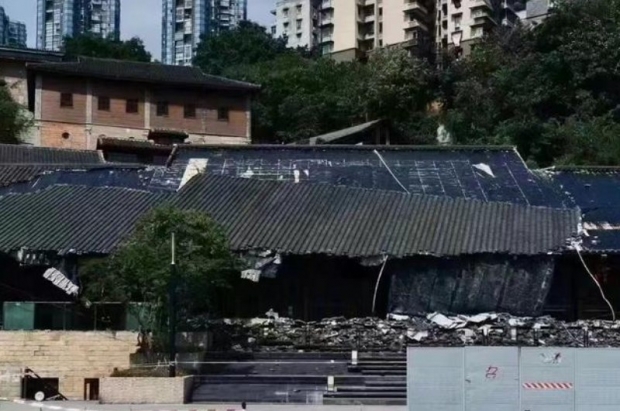 [여기는 중국] 또 부실 공사?…살인적인 폭염에 신축 건물 지붕 녹아내려
