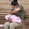 [여기는 남미] 아빠가 팔아버렸다 구출된 아기에게 모유 수유한 여경