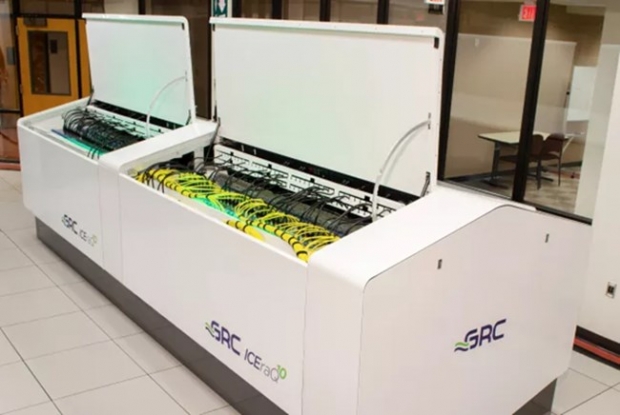 [고든 정의 TECH+] 서버를 물 속에 넣는다?…액침 냉각 기술 투자하는 인텔