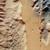 [우주를 보다] 길이 4000㎞…태양계서 가장 큰 화성 ‘마리너 협곡’ 포착