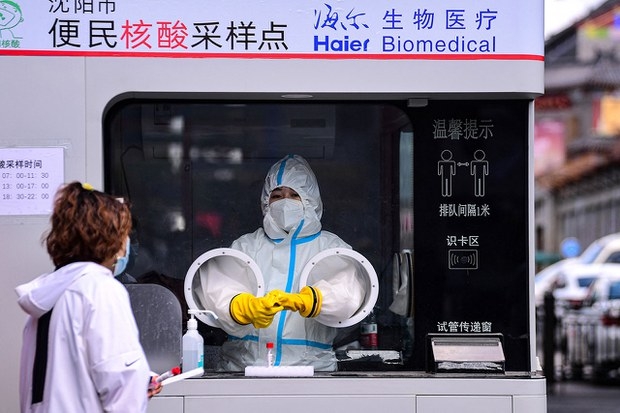 [여기는 중국] 中 코로나19 의료진 월급 체불 심각..지방 파산설까지