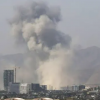 [포착] ‘자폭 테러’가 만든 거대한 연기…아프간서 최소 10명 사망