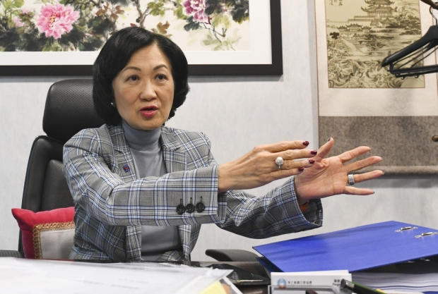 “한국 관계자 색출해 홍콩서 재판 받게 해야”…홍콩 정치인 ‘버럭’한 이유